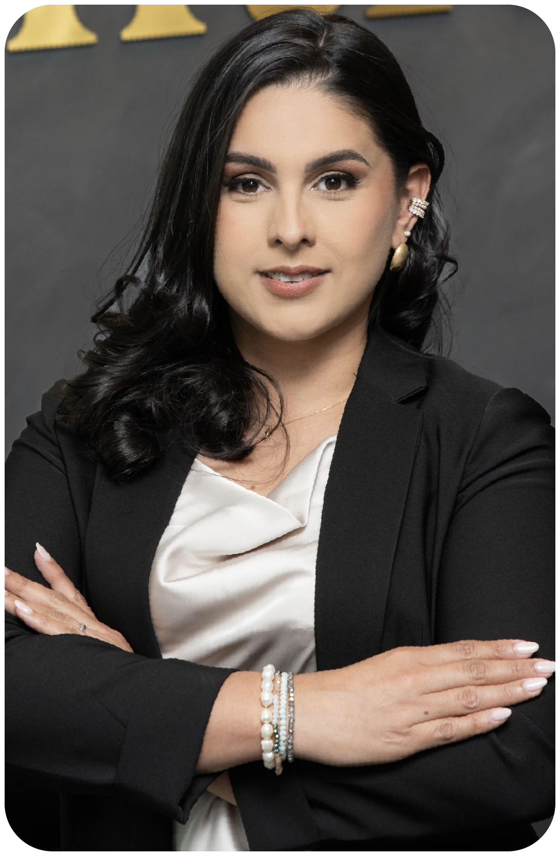 Dra. Karla Ardon - Ortodoncista certificada